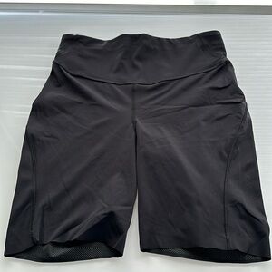 Lululemon bike/run short